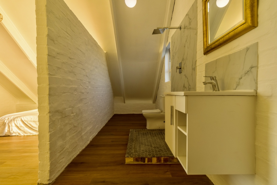 5 Bedroom Property for Sale in Grotto Bay Western Cape